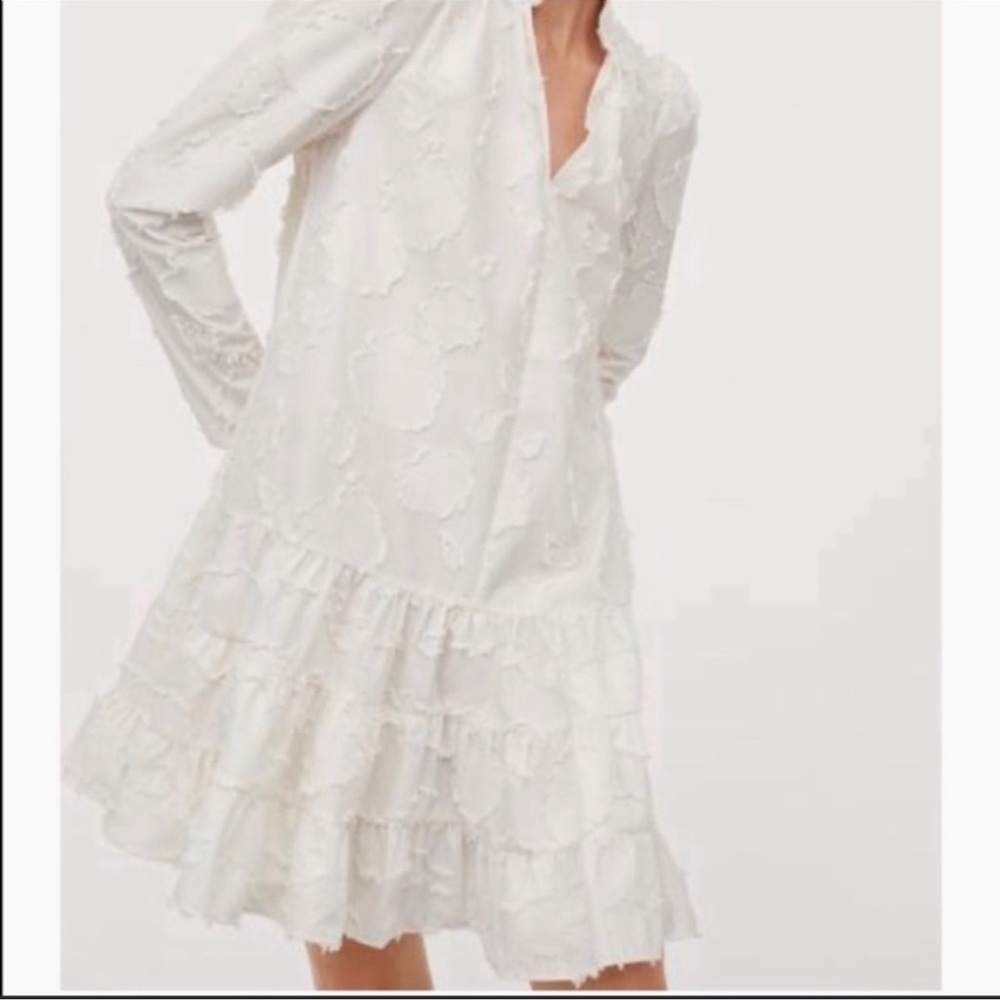 White Long Sleeve Dress Size Extra Small H&M NWT 35”tall